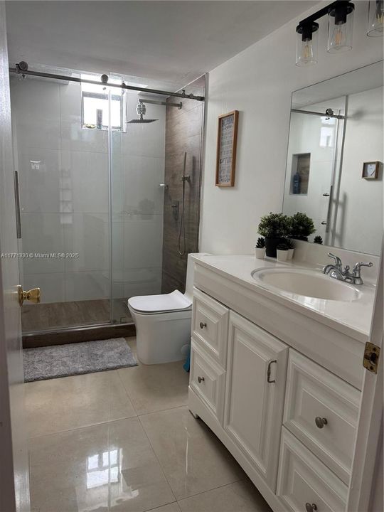 最近租的: $3,100 (2 贝兹, 2 浴室, 1580 平方英尺)