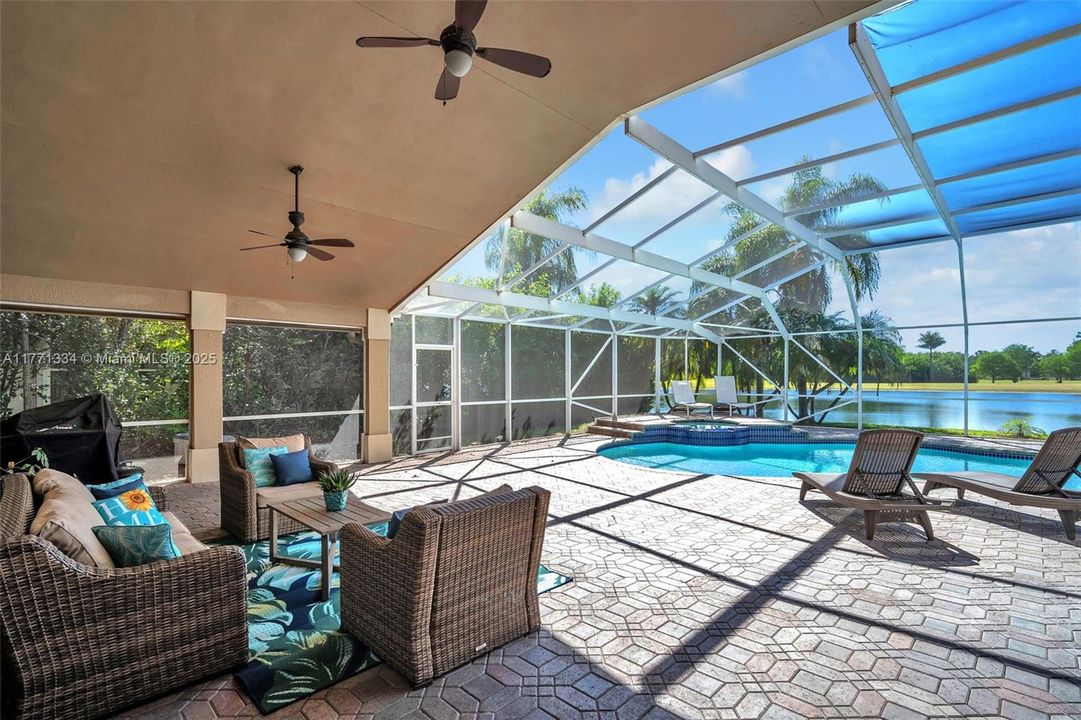 Recently Sold: $1,275,000 (5 beds, 4 baths, 3659 Square Feet)