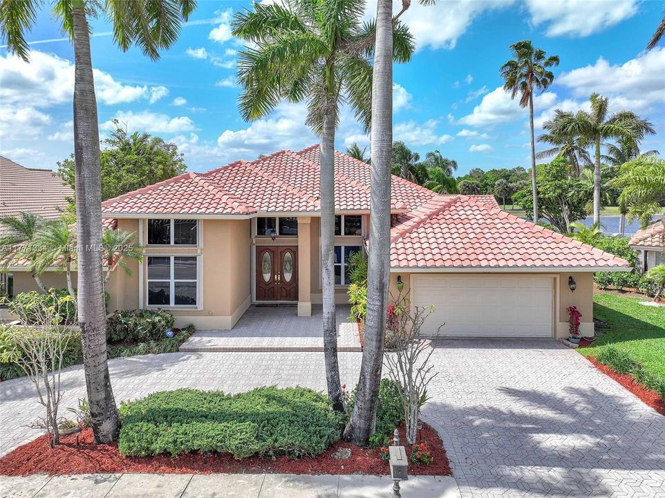 Recently Sold: $1,275,000 (5 beds, 4 baths, 3659 Square Feet)