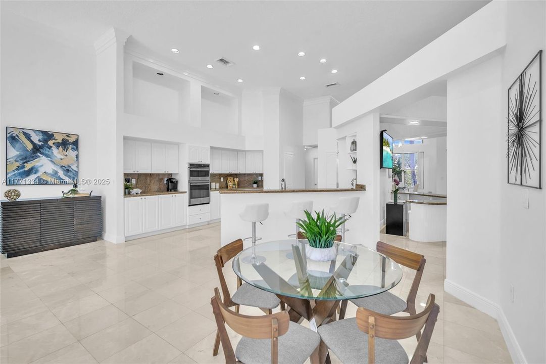 Recently Sold: $1,275,000 (5 beds, 4 baths, 3659 Square Feet)