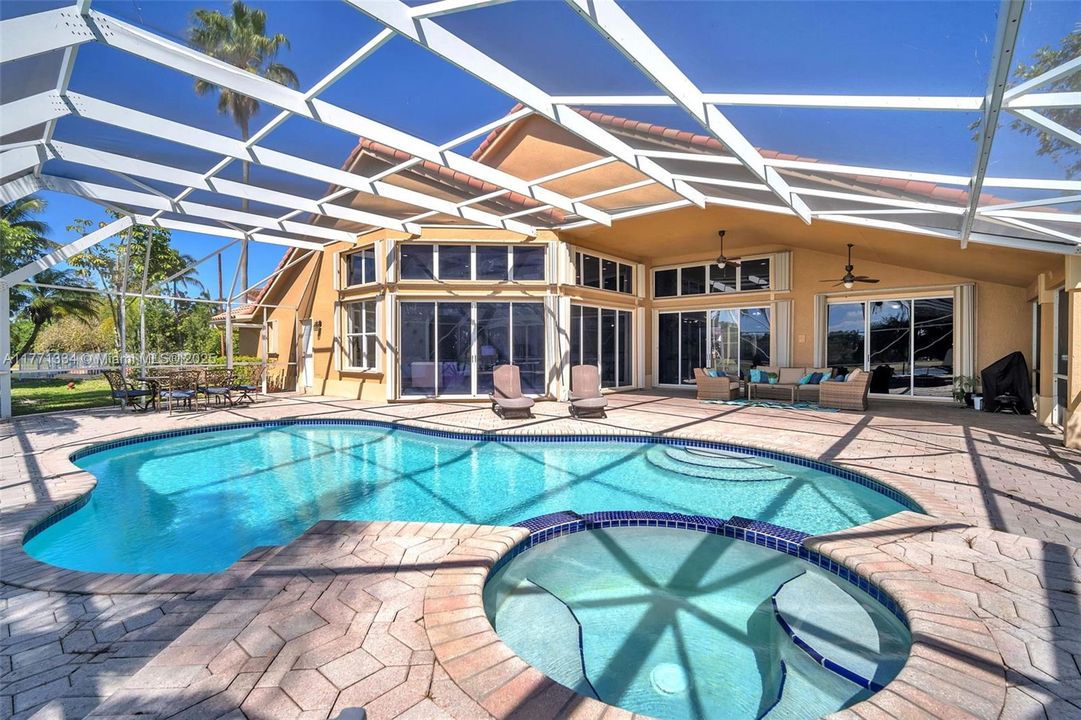 Recently Sold: $1,275,000 (5 beds, 4 baths, 3659 Square Feet)