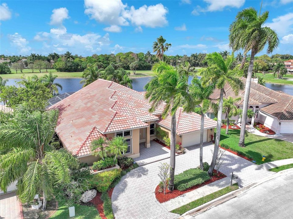Recently Sold: $1,275,000 (5 beds, 4 baths, 3659 Square Feet)