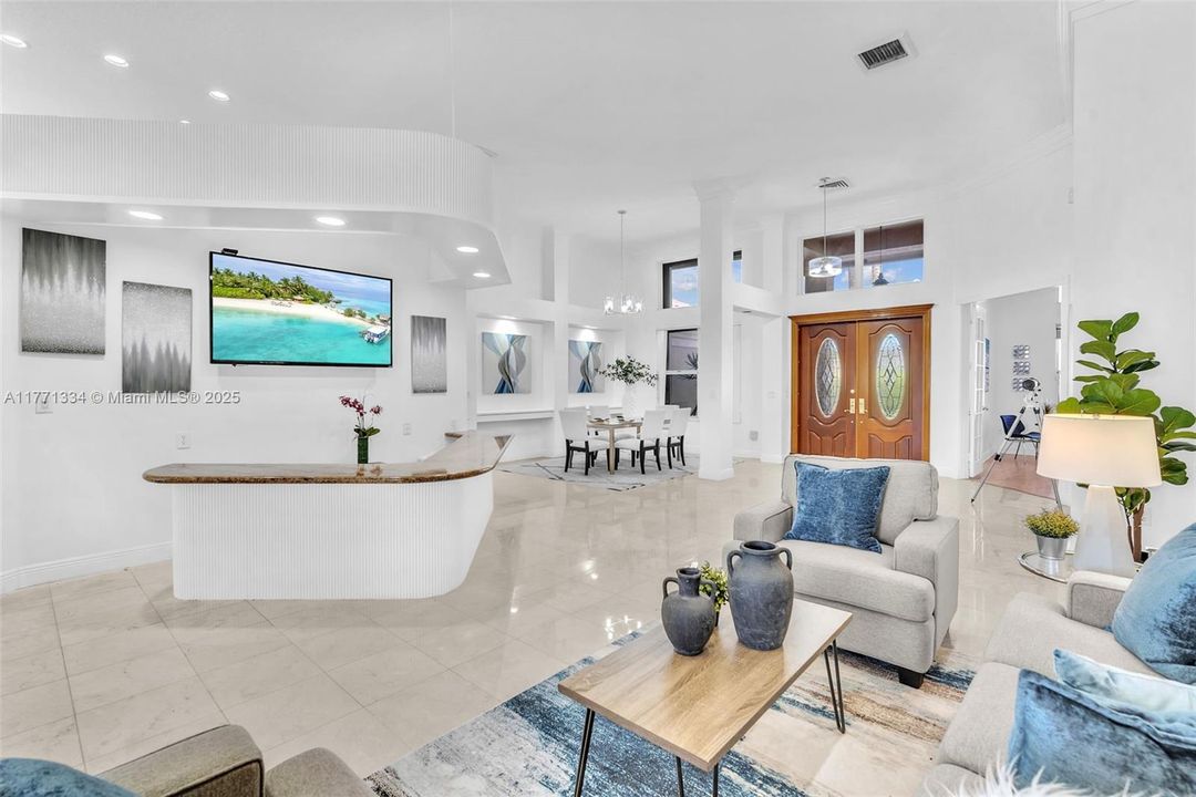 Recently Sold: $1,275,000 (5 beds, 4 baths, 3659 Square Feet)