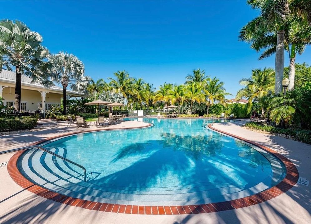 Recently Sold: $315,900 (2 beds, 2 baths, 1040 Square Feet)