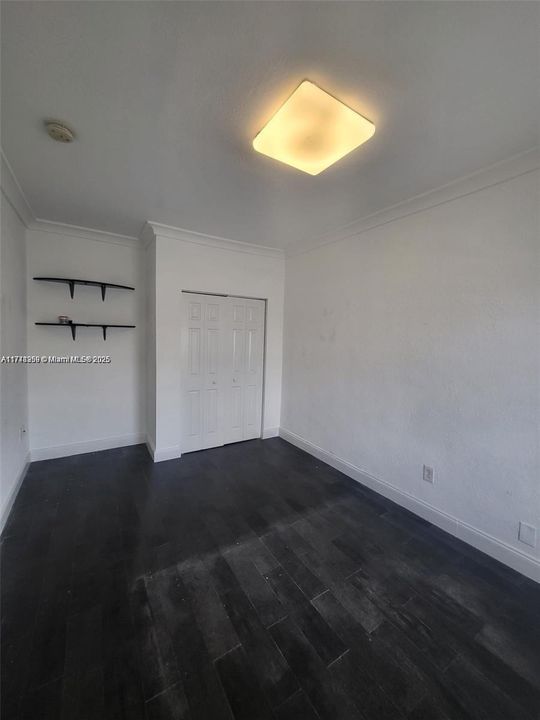 На продажу: $215,000 (1 спален, 1 ванн, 446 Квадратных фут)