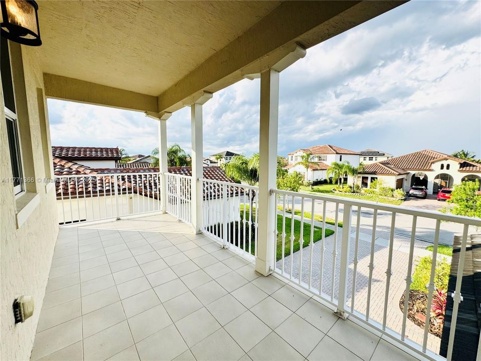 For Sale: $589,900 (4 beds, 3 baths, 3270 Square Feet)