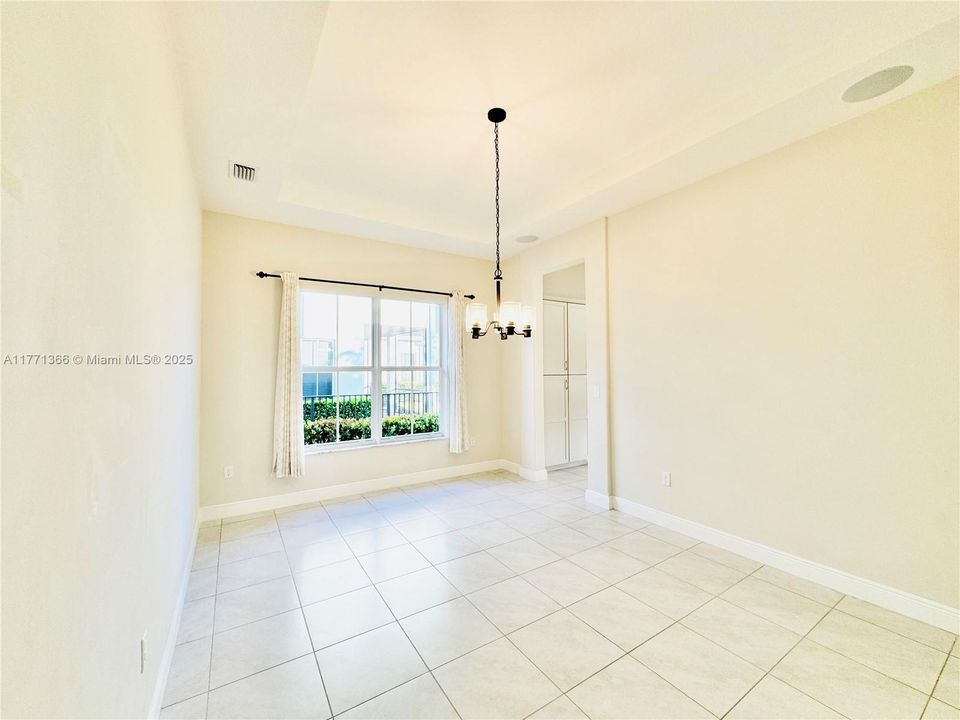 For Sale: $589,900 (4 beds, 3 baths, 3270 Square Feet)