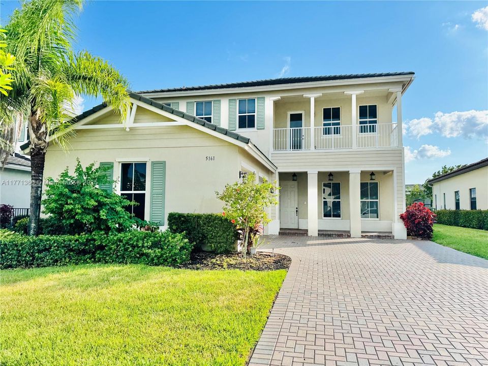 For Sale: $589,900 (4 beds, 3 baths, 3270 Square Feet)