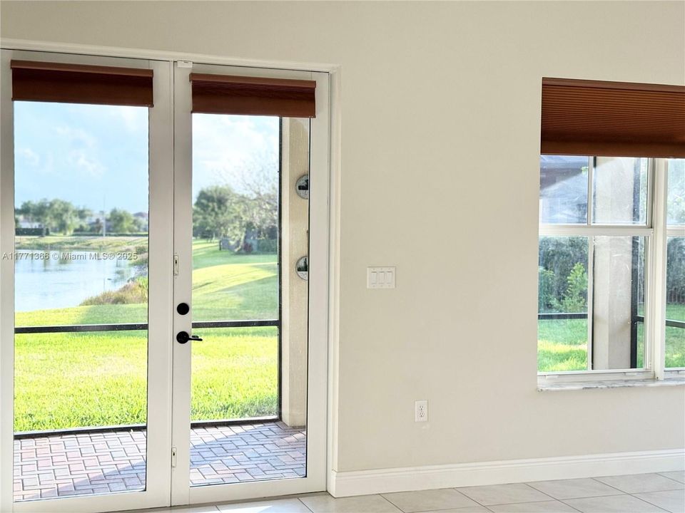 For Sale: $589,900 (4 beds, 3 baths, 3270 Square Feet)