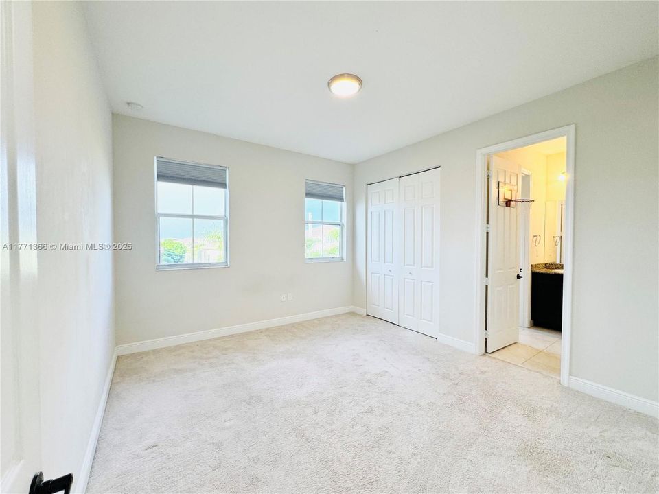 For Sale: $589,900 (4 beds, 3 baths, 3270 Square Feet)