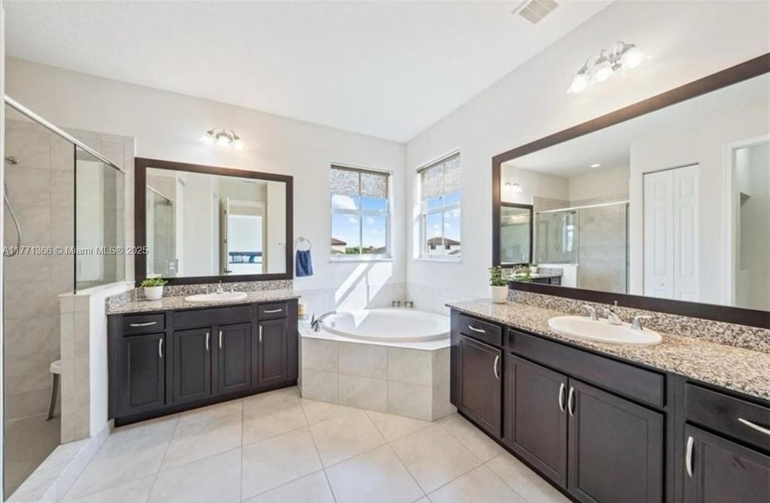 For Sale: $589,900 (4 beds, 3 baths, 3270 Square Feet)