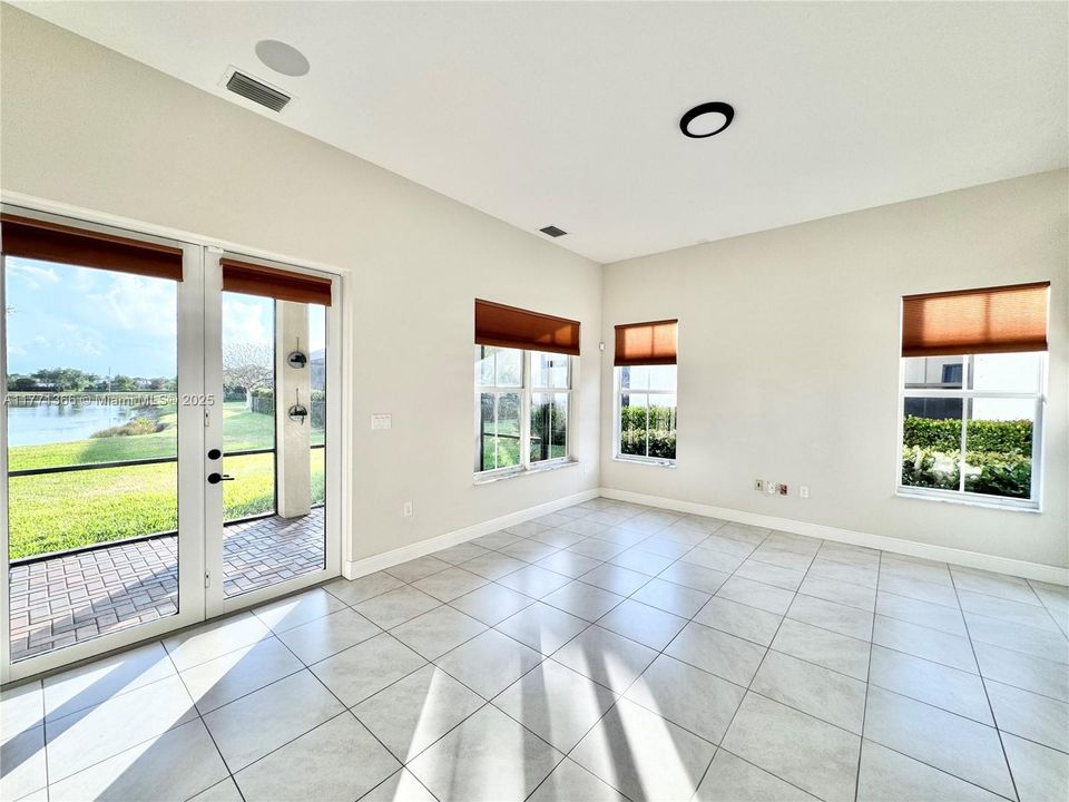 For Sale: $589,900 (4 beds, 3 baths, 3270 Square Feet)