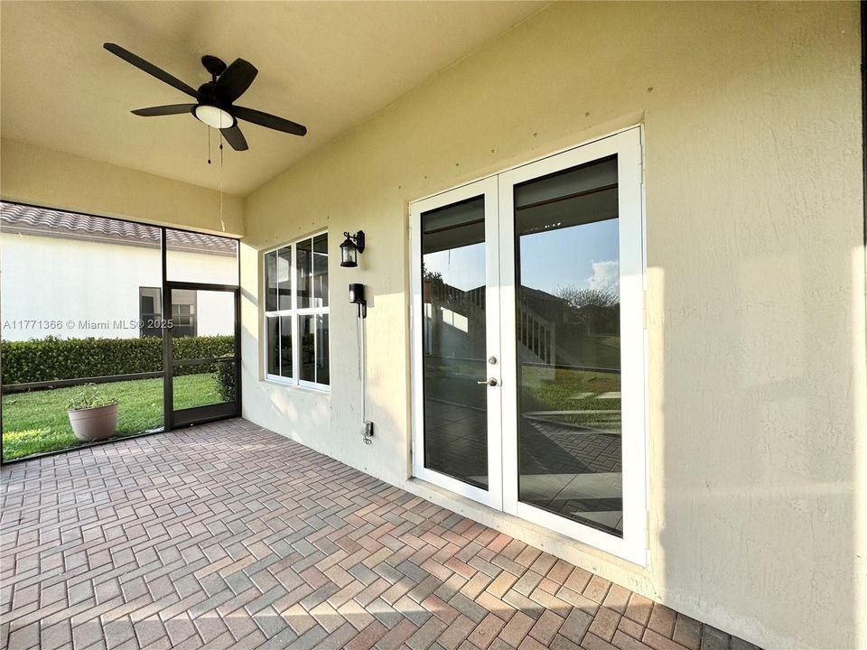 For Sale: $589,900 (4 beds, 3 baths, 3270 Square Feet)