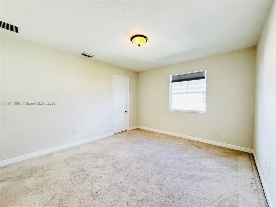 For Sale: $589,900 (4 beds, 3 baths, 3270 Square Feet)