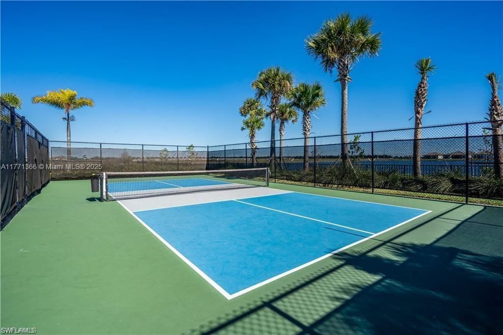 For Sale: $589,900 (4 beds, 3 baths, 3270 Square Feet)