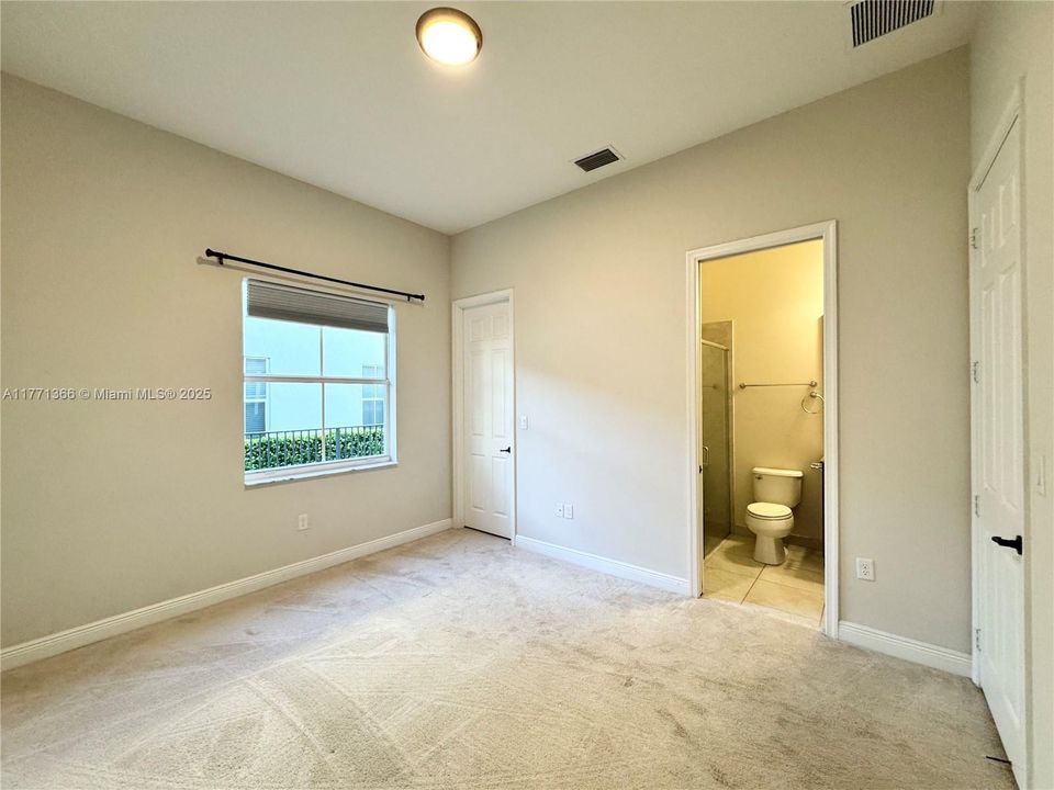 For Sale: $589,900 (4 beds, 3 baths, 3270 Square Feet)