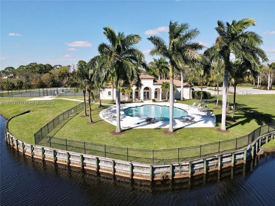 Недавно арендовано: $3,650 (4 спален, 2 ванн, 2719 Квадратных фут)