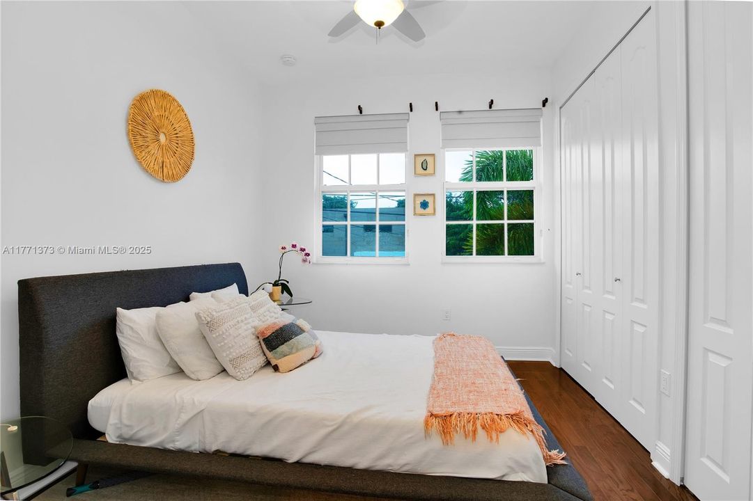 Недавно арендовано: $7,000 (4 спален, 3 ванн, 3330 Квадратных фут)