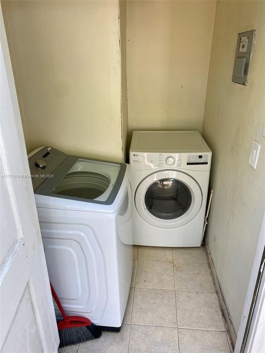 Active With Contract: $1,185,000 (0 beds, 0 baths, 0 Square Feet)