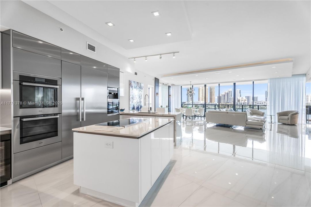 For Sale: $2,575,000 (2 beds, 2 baths, 2462 Square Feet)