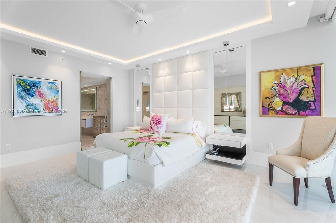 For Sale: $2,575,000 (2 beds, 2 baths, 2462 Square Feet)