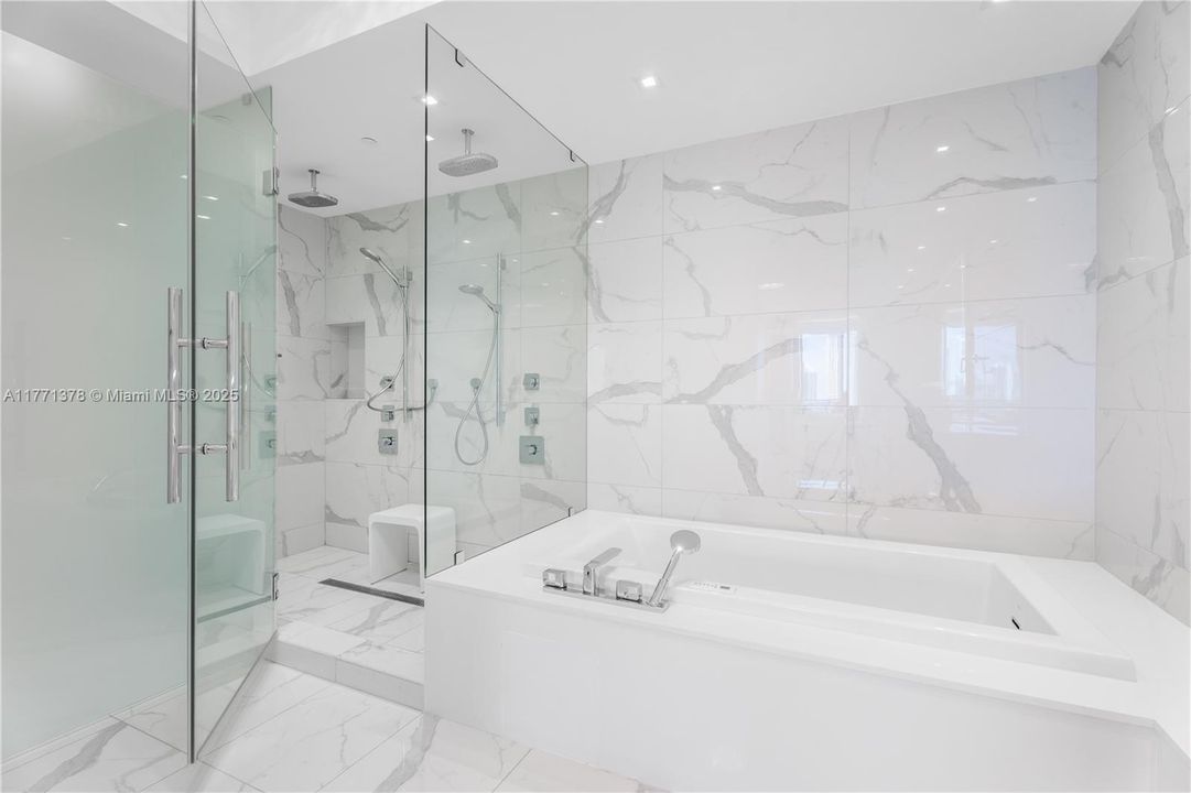 For Sale: $2,575,000 (2 beds, 2 baths, 2462 Square Feet)