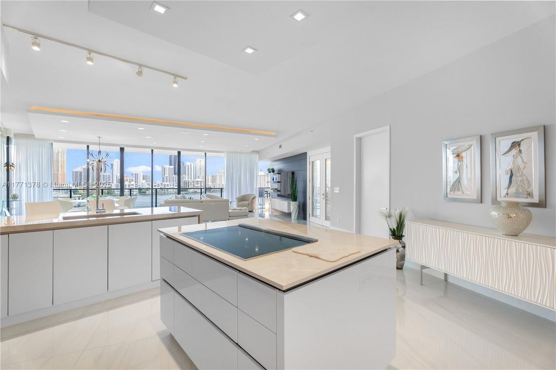 For Sale: $2,575,000 (2 beds, 2 baths, 2462 Square Feet)