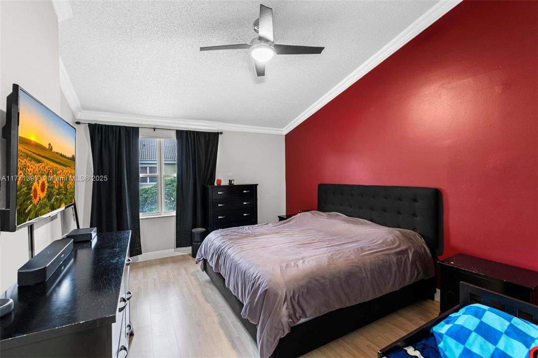 Recientemente alquilado: $2,750 (2 camas, 2 baños, 1169 Pies cuadrados)