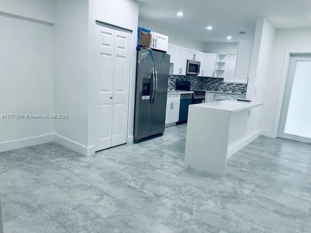 Recently Rented: $3,000 (3 beds, 2 baths, 1781 Square Feet)