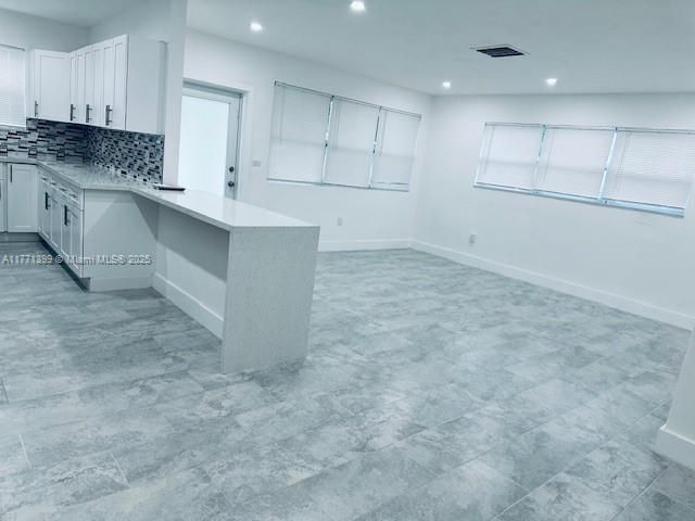 Recently Rented: $3,000 (3 beds, 2 baths, 1781 Square Feet)