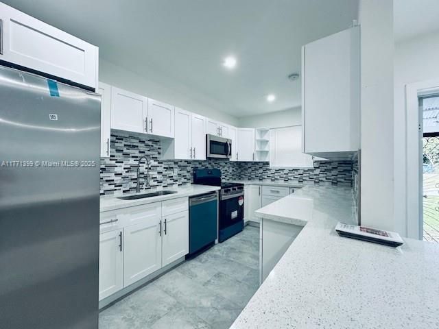 Recently Rented: $3,000 (3 beds, 2 baths, 1781 Square Feet)