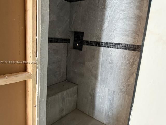 Vendido Recientemente: $749,900 (4 camas, 4 baños, 0 Pies cuadrados)