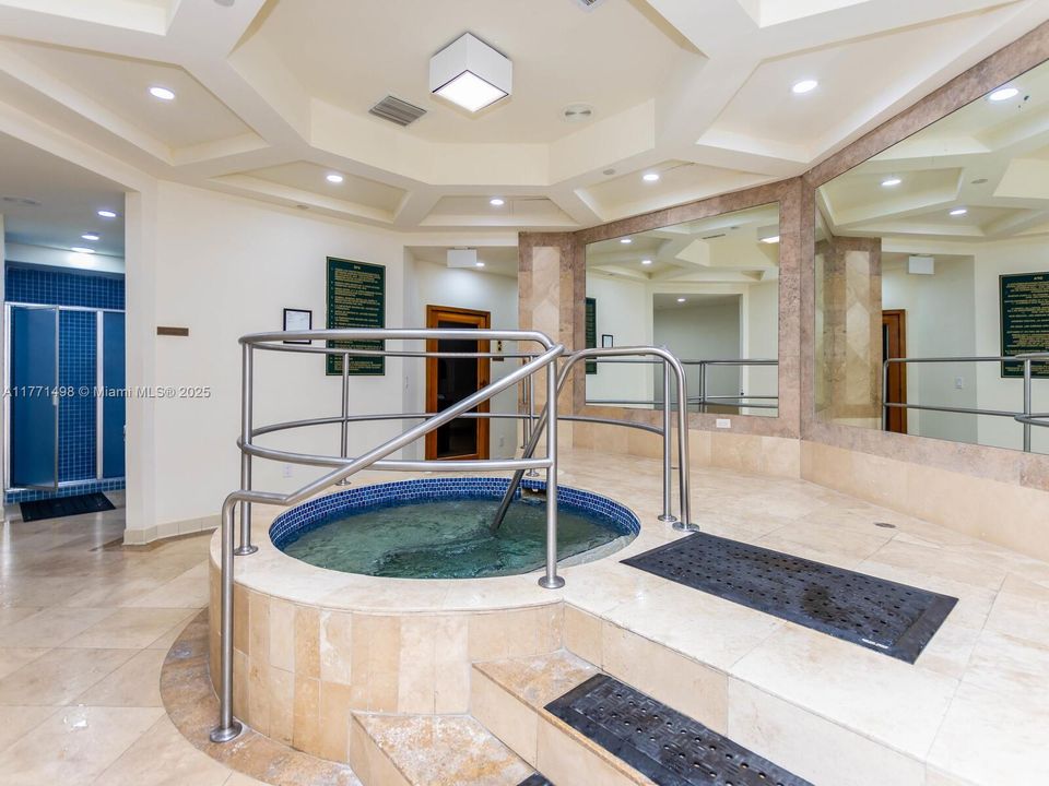 Recently Sold: $1,175,000 (3 beds, 2 baths, 1650 Square Feet)