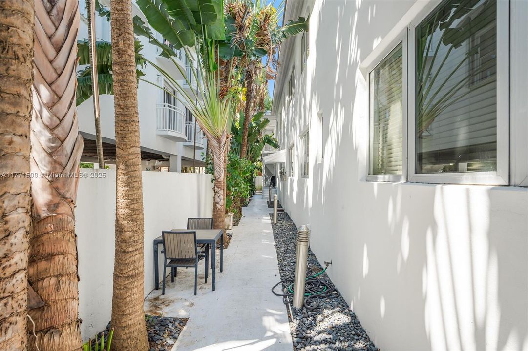 Vendido Recientemente: $200,000 (0 camas, 1 baños, 423 Pies cuadrados)