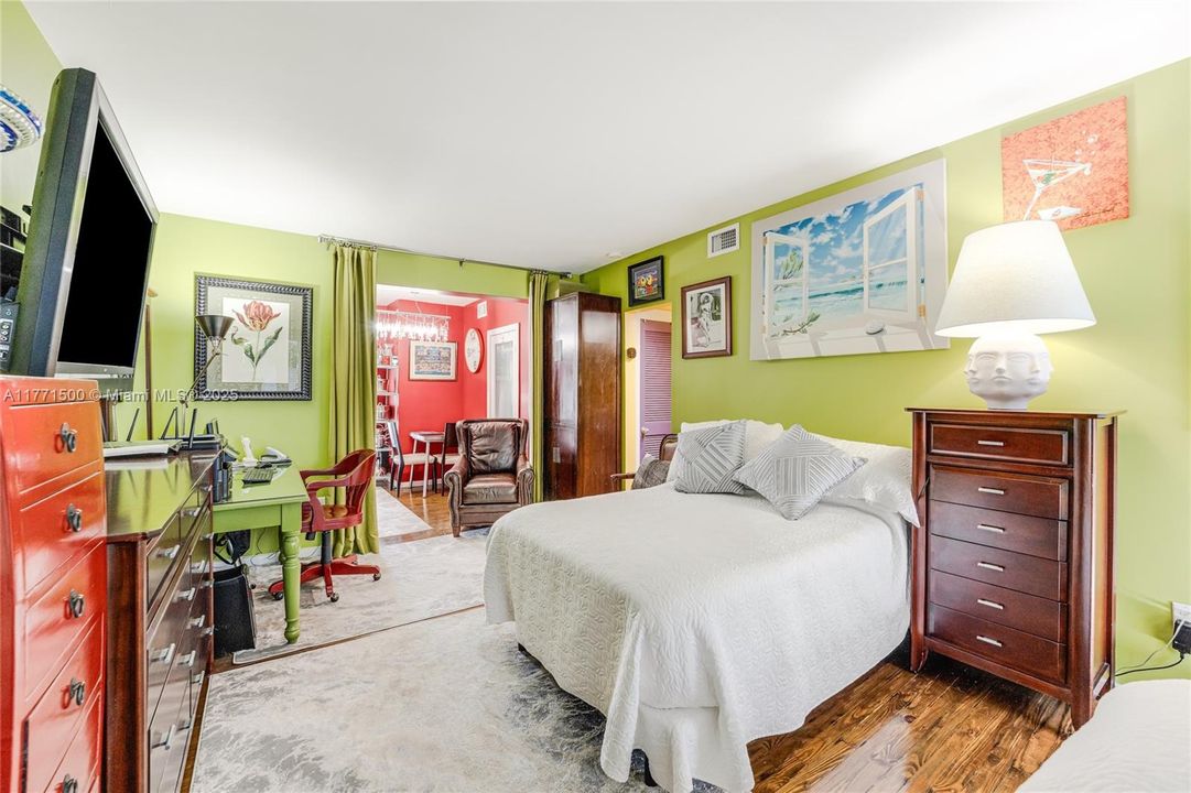 Vendido Recientemente: $200,000 (0 camas, 1 baños, 423 Pies cuadrados)