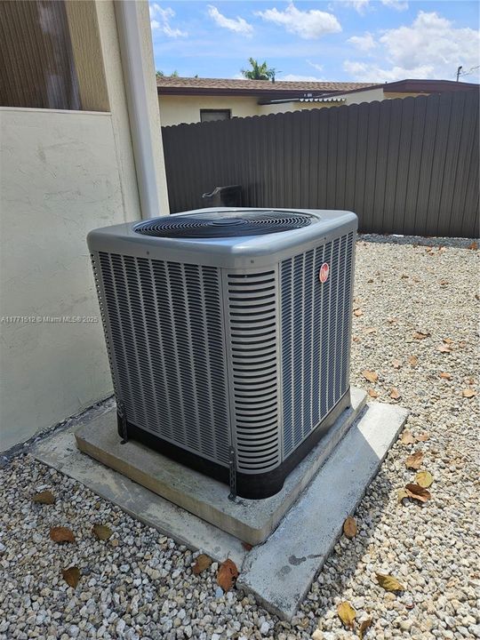 最近售出: $639,000 (5 贝兹, 2 浴室, 1484 平方英尺)