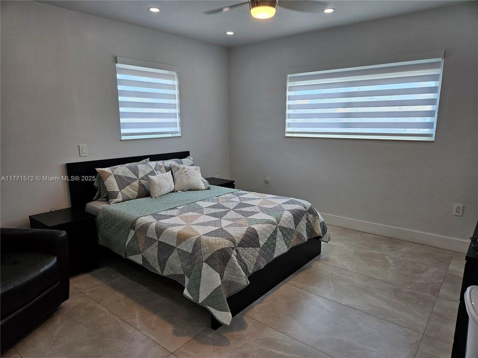 最近售出: $639,000 (5 贝兹, 2 浴室, 1484 平方英尺)