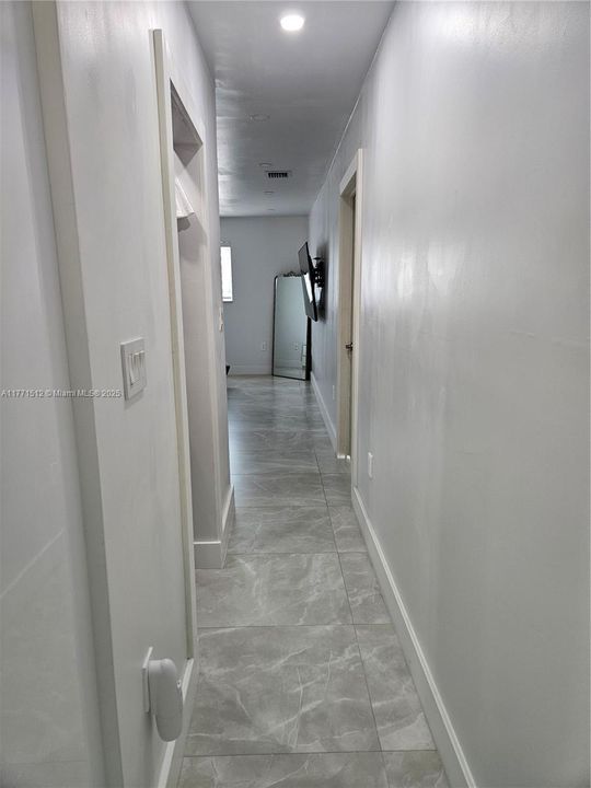 最近售出: $639,000 (5 贝兹, 2 浴室, 1484 平方英尺)