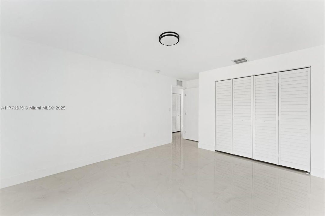 Recently Rented: $3,900 (4 beds, 2 baths, 0 Square Feet)