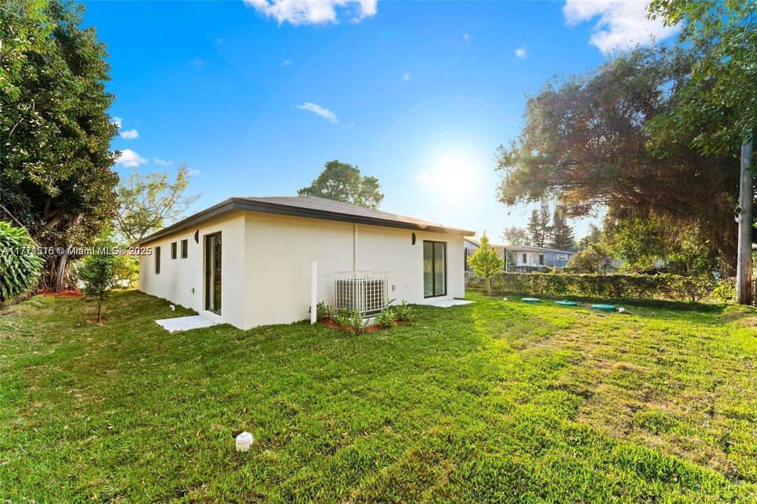 Recently Rented: $3,900 (4 beds, 2 baths, 0 Square Feet)