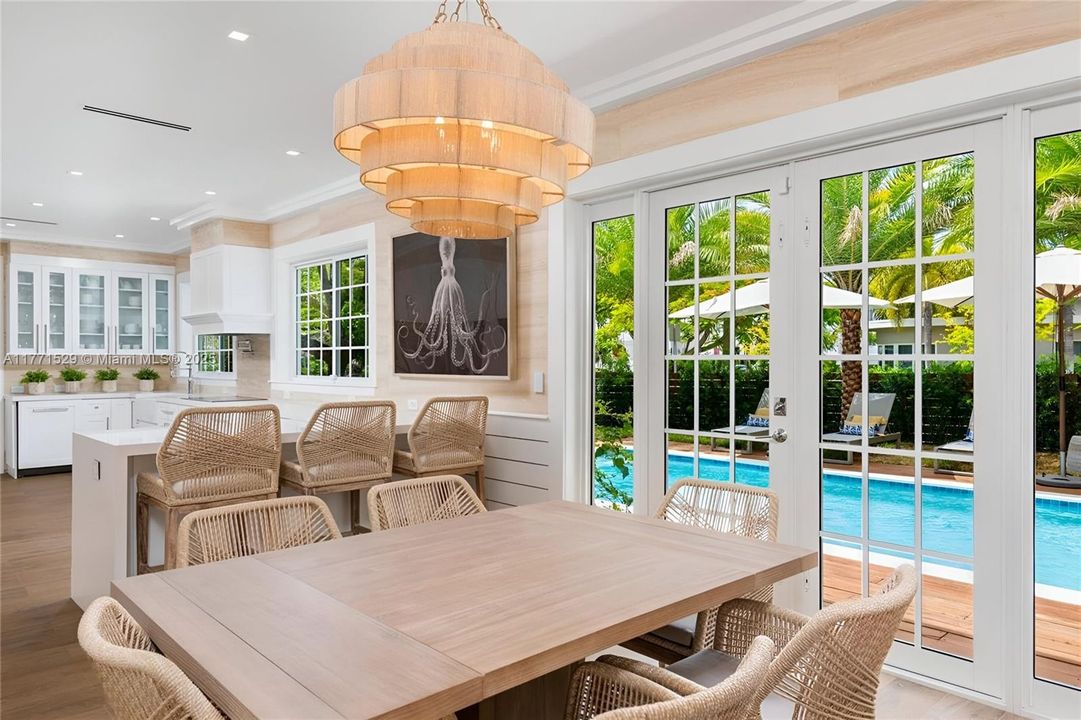 For Sale: $4,100,000 (3 beds, 3 baths, 2761 Square Feet)