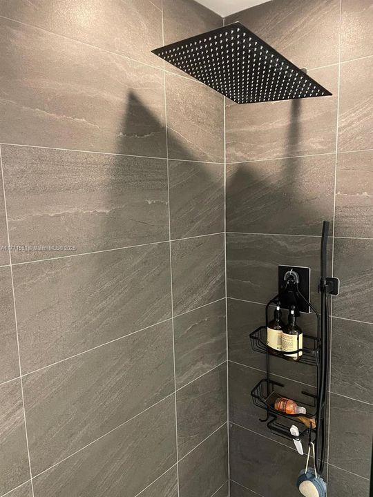 For Sale: $539,000 (3 beds, 2 baths, 1700 Square Feet)