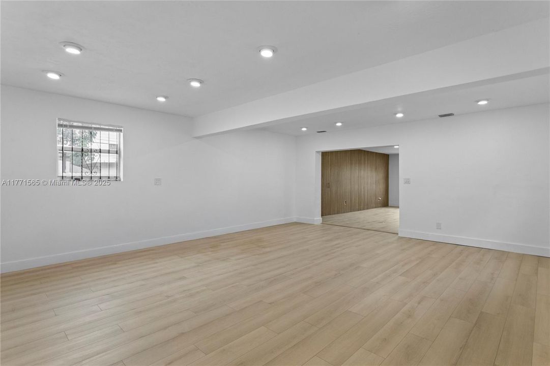 Недавно арендовано: $4,300 (4 спален, 2 ванн, 1588 Квадратных фут)