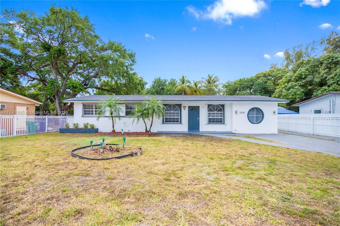 Недавно арендовано: $4,300 (4 спален, 2 ванн, 1588 Квадратных фут)