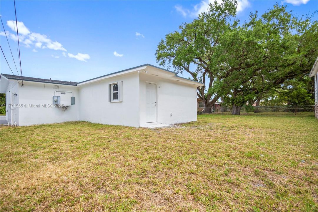 Недавно арендовано: $4,300 (4 спален, 2 ванн, 1588 Квадратных фут)