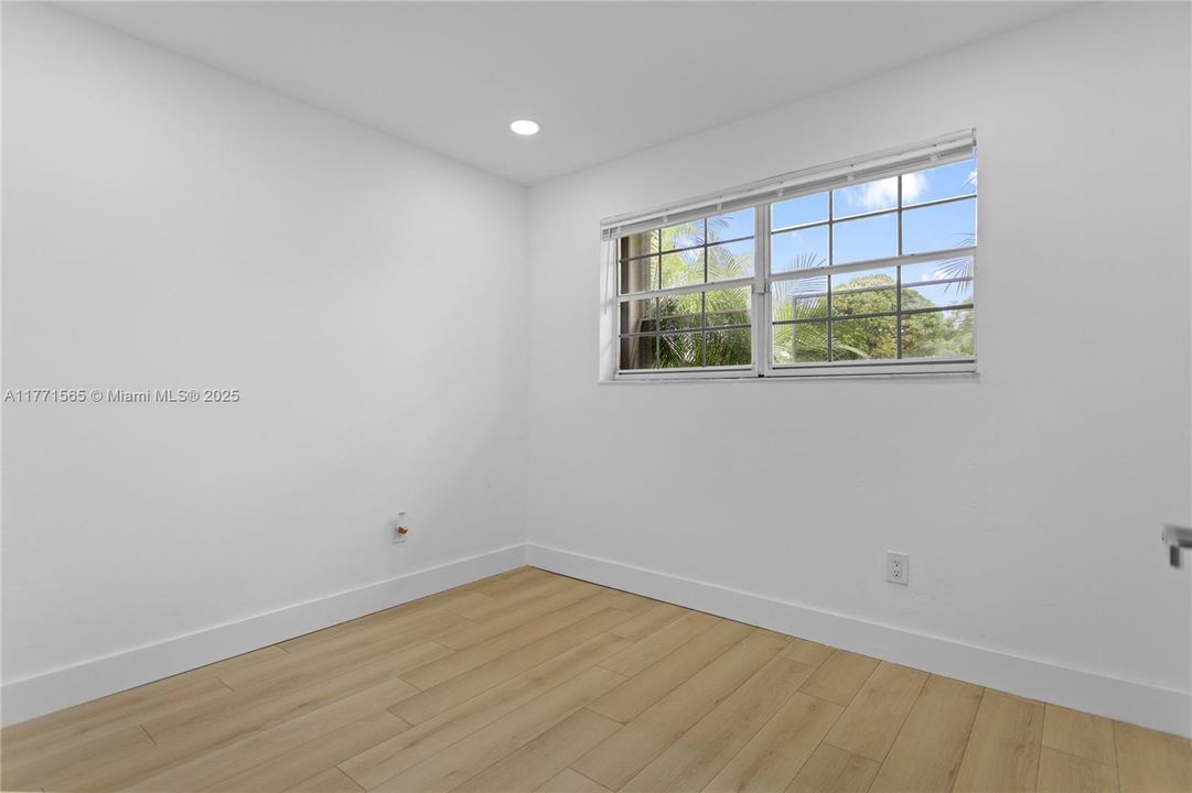 Недавно арендовано: $4,300 (4 спален, 2 ванн, 1588 Квадратных фут)