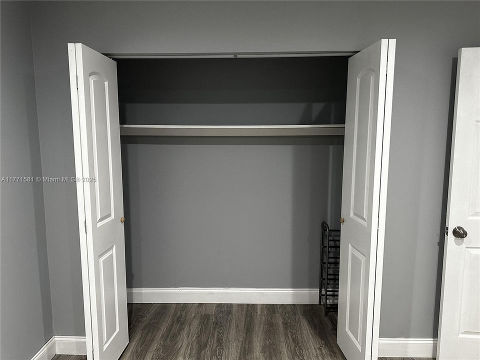 Recently Sold: $454,900 (2 beds, 1 baths, 1452 Square Feet)