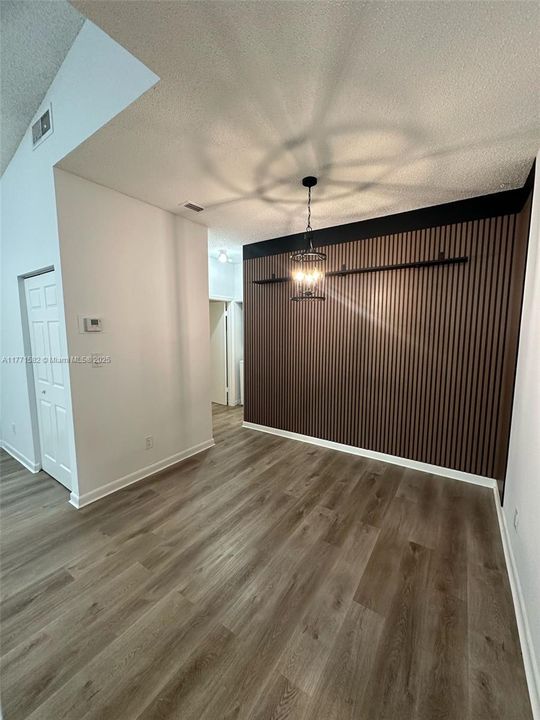 Recently Rented: $2,200 (2 beds, 2 baths, 807 Square Feet)