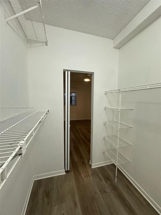 Recently Rented: $2,200 (2 beds, 2 baths, 807 Square Feet)