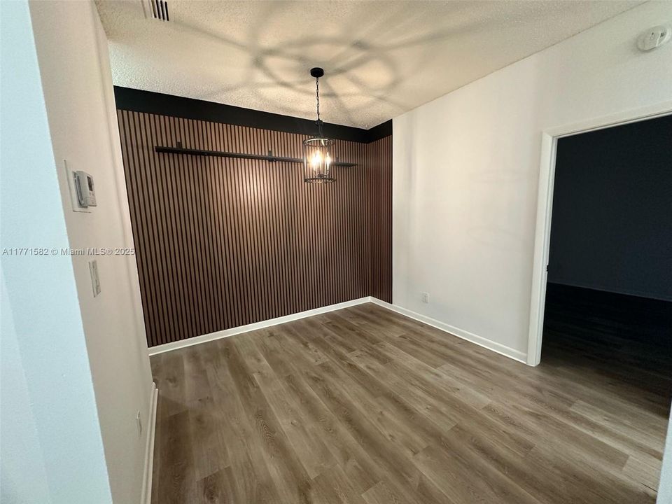 Recently Rented: $2,200 (2 beds, 2 baths, 807 Square Feet)